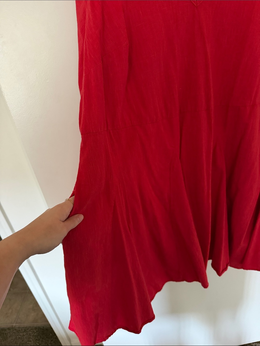 Universal Thread Red V-Neck Dress - Picture 3 of 5